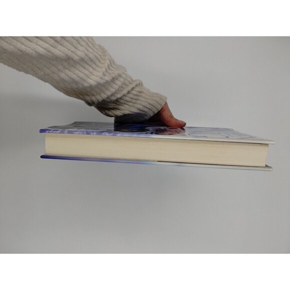 From A Buick 8 Stephen King Hardcover Book LIKE NEW - Picture 3 of 7